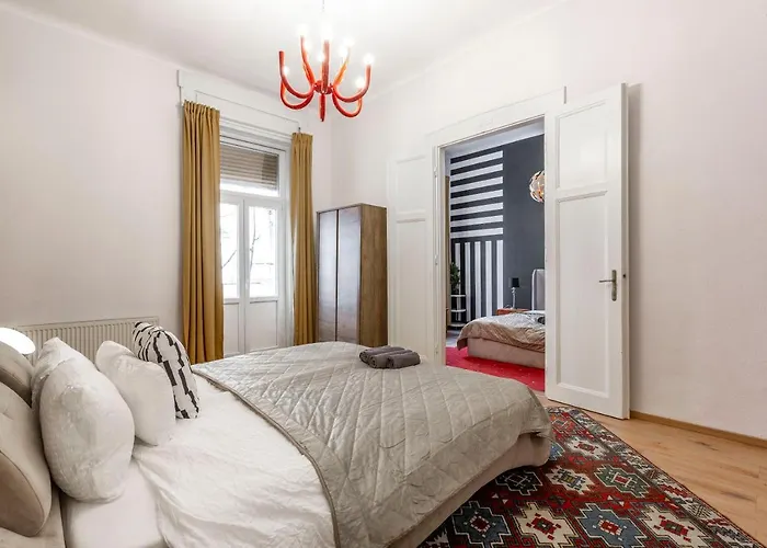 Appartement Deluxe Dohany Next To The New York Café